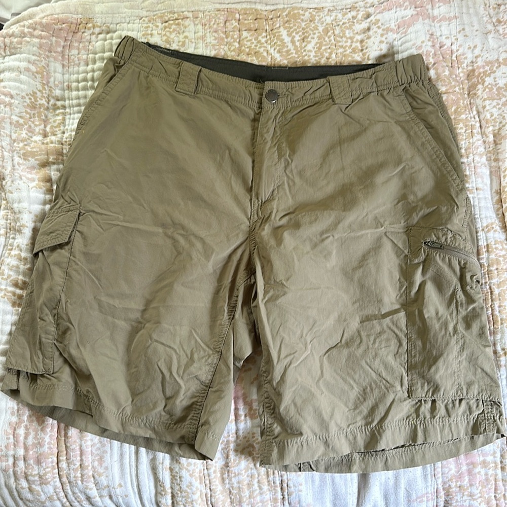 Men’s Columbia Shorts